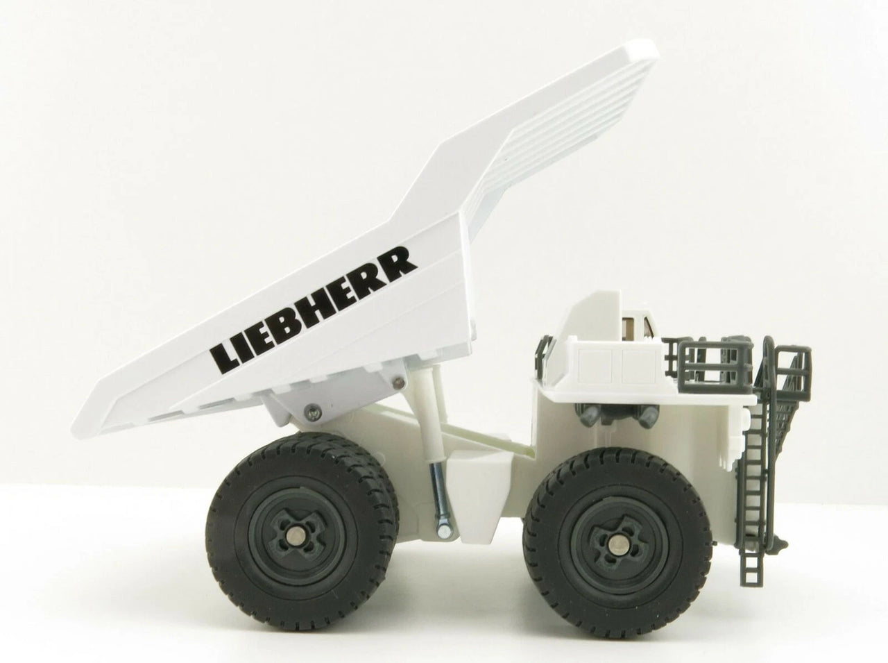Camión Minero Liebherr T264 Escala 1:87