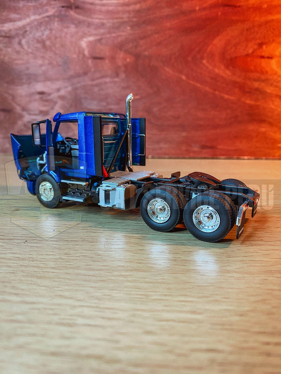 Tracto Camión Volvo VNR 300 Escala 1:50 - KATZER