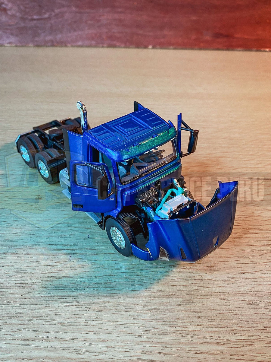 Tracto Camión Volvo VNR 300 Escala 1:50 - KATZER