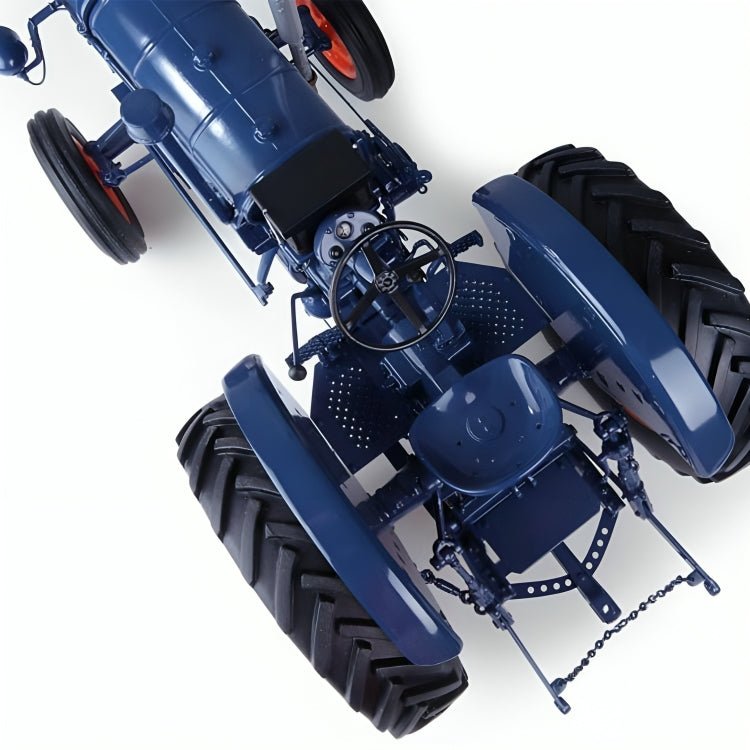 Tractor Agrícola Fordson E27N Escala 1:16 (Modelo Descontinuado) - KATZER