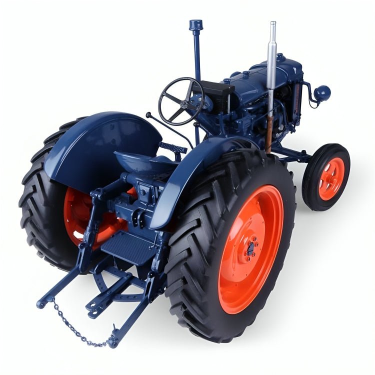 Tractor Agrícola Fordson E27N Escala 1:16 (Modelo Descontinuado) - KATZER