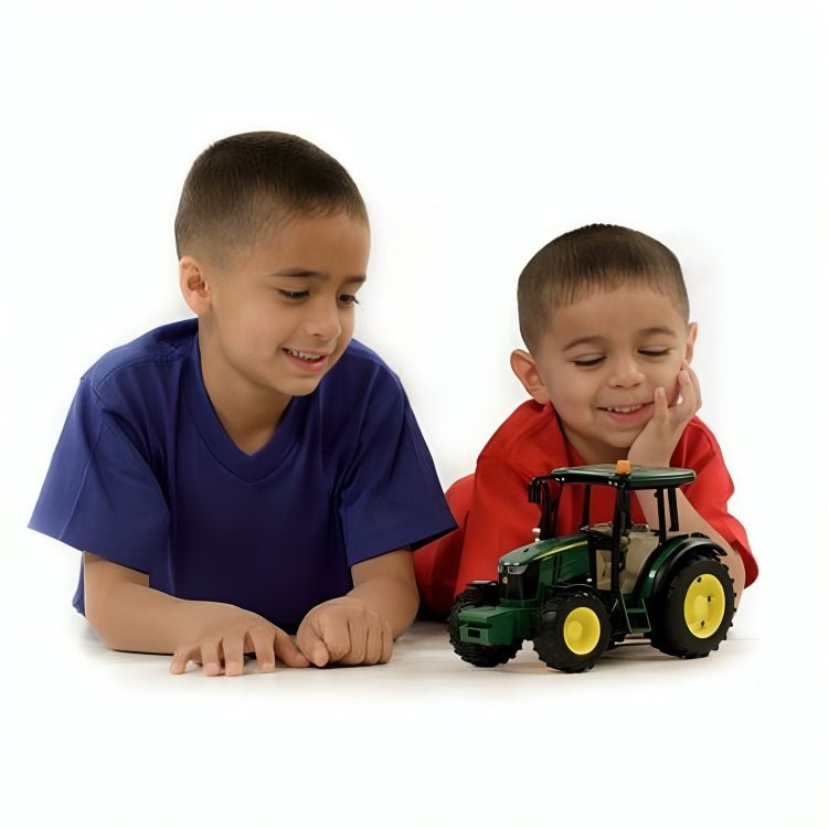 Tractor Agrícola John Deere 5115M Escala 1:16 - KATZER