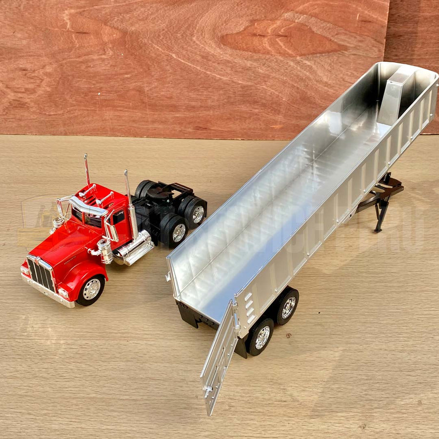 Tráiler Kenworth W900 Escala 1:32 - KATZER