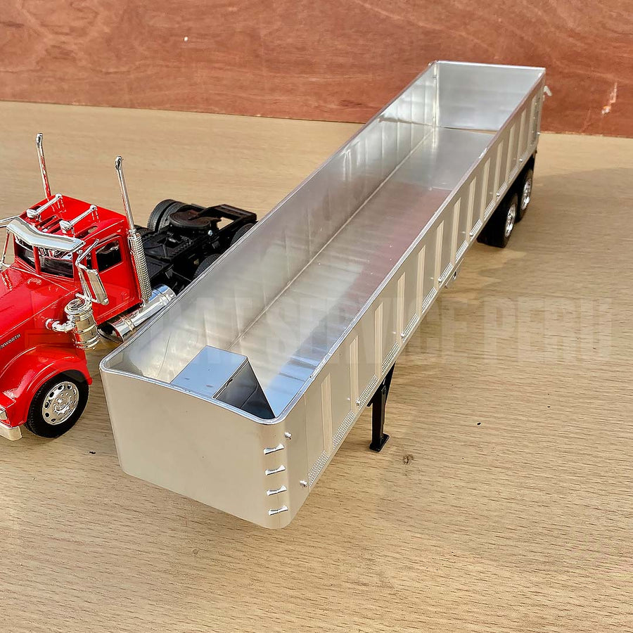 Tráiler Kenworth W900 Escala 1:32 - KATZER