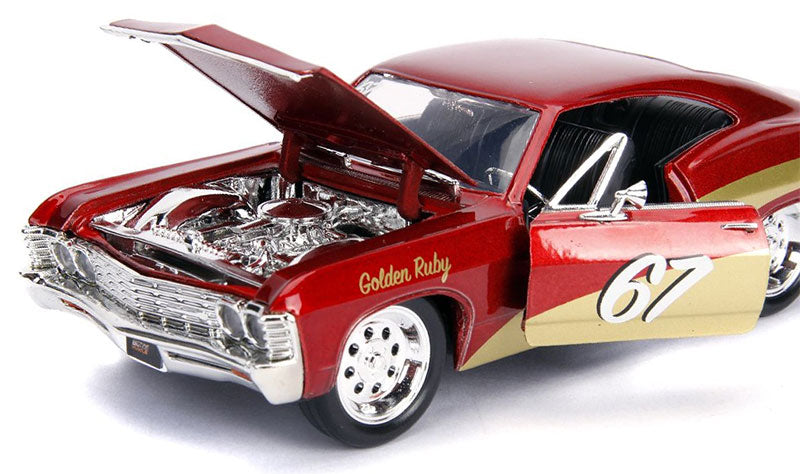 Auto Chevrolet Impala Año 1967 #67 Golden Ruby Escala 1:24