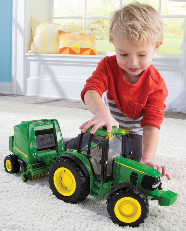 45709 John Deere 8R 410 Agricultural Tractor Scale 1:64