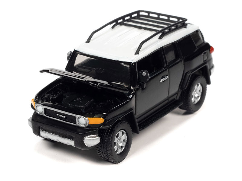 Auto Toyota FJ Cruiser Año 2007 Escala 1:64 (Modelo Descontinuado)