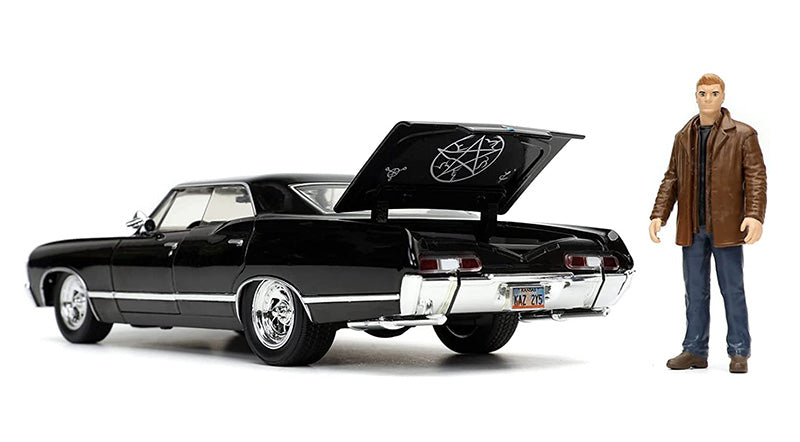 Auto Chevrolet Impala SS Año 1967 & Dean Winchester Escala 1:24