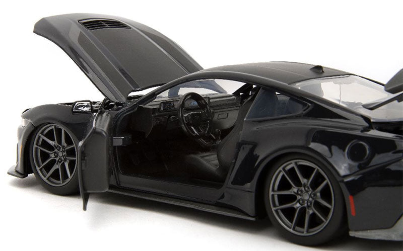 Auto Ford Mustang Dark Horse Año 2024 BigTime Muscle Escala 1:24