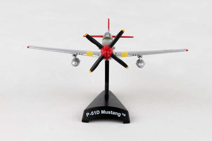 Avión De Combate Mustang P-51D Escala 1:100