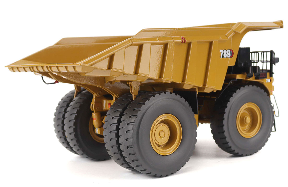 797F Tier 4 Mining Truck 1:50 Scale