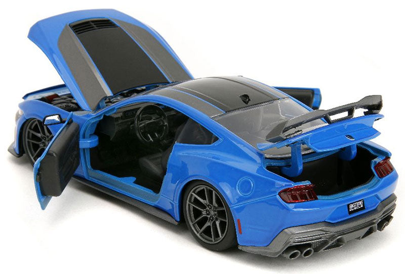Auto Ford Mustang Dark Horse Año 2024 BigTime Muscle Escala 1:24