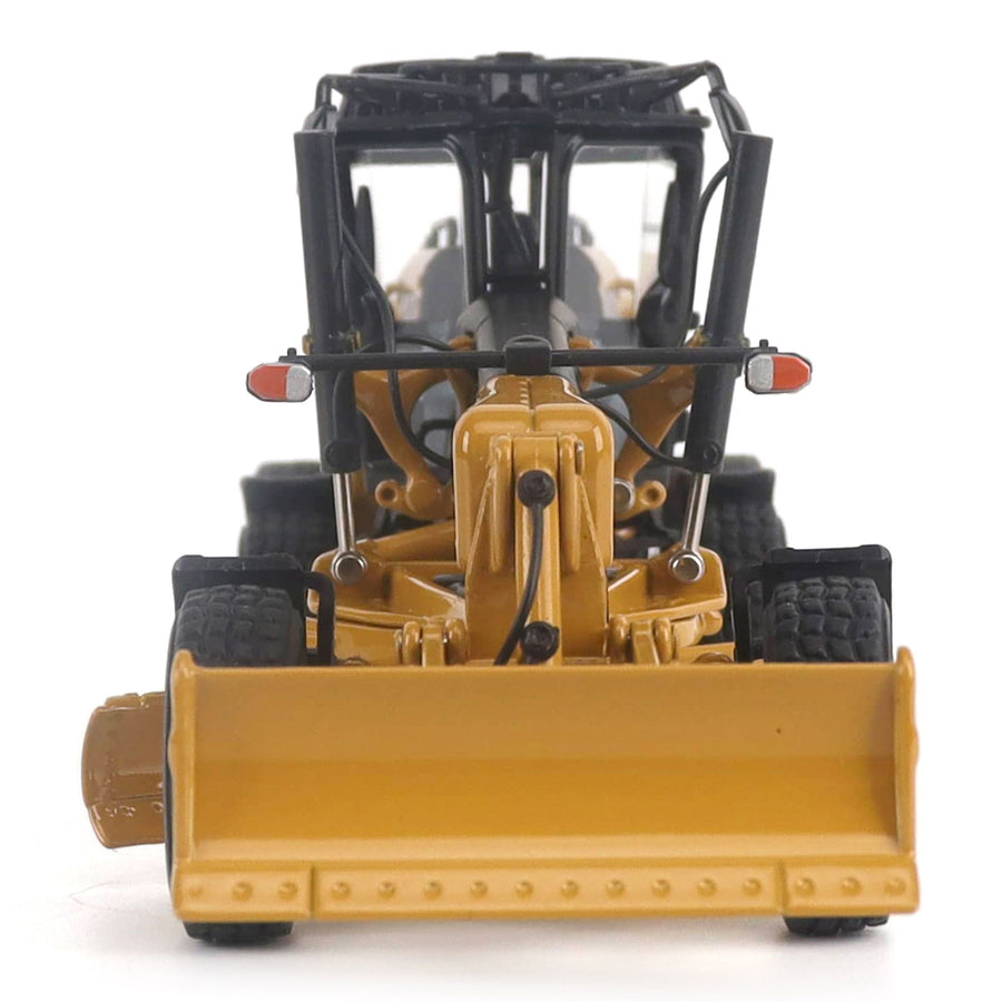 18M3 Motor Grader 1:50 Scale