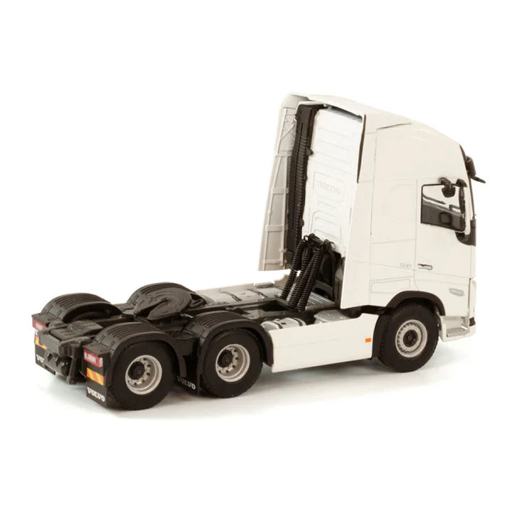 01-1306 Volvo FH3 Globbetrotter Tractor 6x2 Scale 1:50 (Discontinued Model)