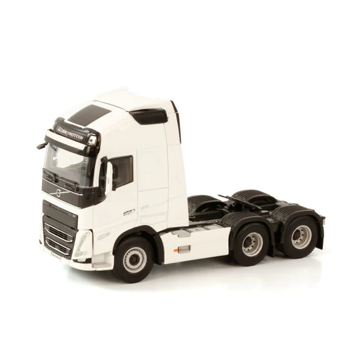 01-1306 Volvo FH3 Globbetrotter Tractor 6x2 Scale 1:50 (Discontinued Model)