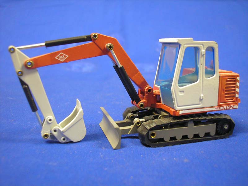Excavadora De Orugas O&K RH2 Escala 1:50 (Modelo Descontinuado)