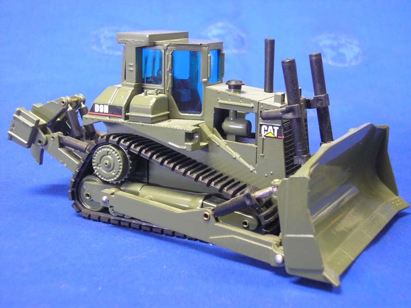 Tractor De Orugas  D9N Escala 1:50 (Modelo Descontinuado)