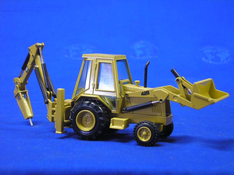Retroexcavadora  428 Escala 1:50 (Modelo Descontinuado)