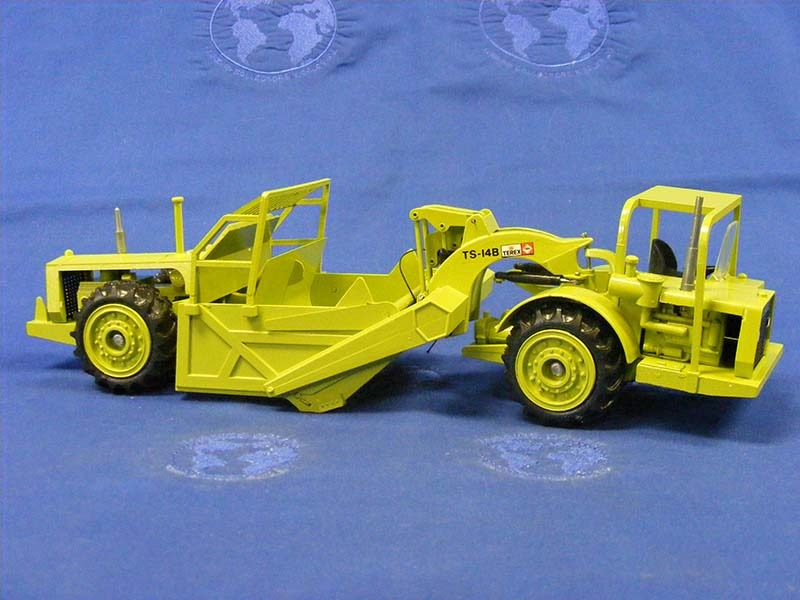 Mototrailla Terex IBH TS-14B Escala 1:40 (Modelo Descontinuado)