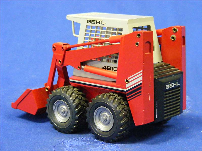 Gehl 4610 Skid Steer Loader 1:25 Scale (Discontinued Model)