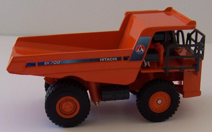 Camión Minero Hitachi EH700 Escala 1:50 (Modelo Descontinuado)