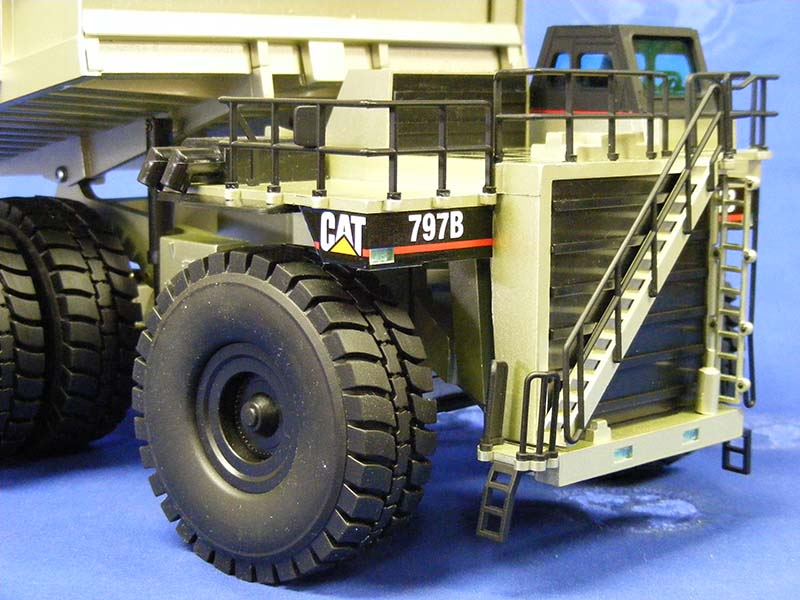 Camión Minero  797B Escala 1:50 (Modelo Descontinuado)