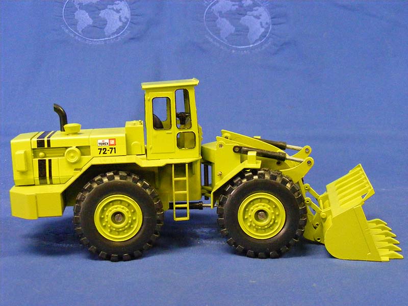 Cargador De Ruedas Terex GM 72-71 Escala 1:40 (Modelo Descontinuado)