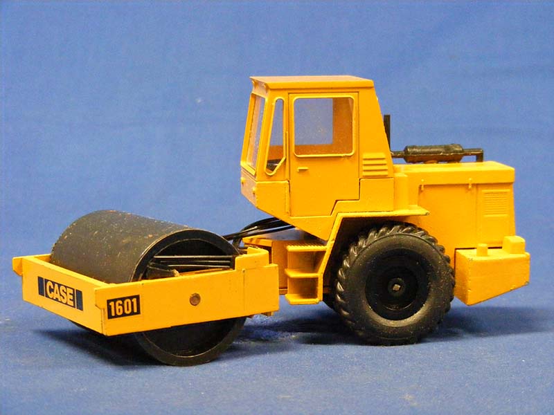 Rodillo Compactador Case W1601 Escala 1:35 (Modelo Descontinuado)