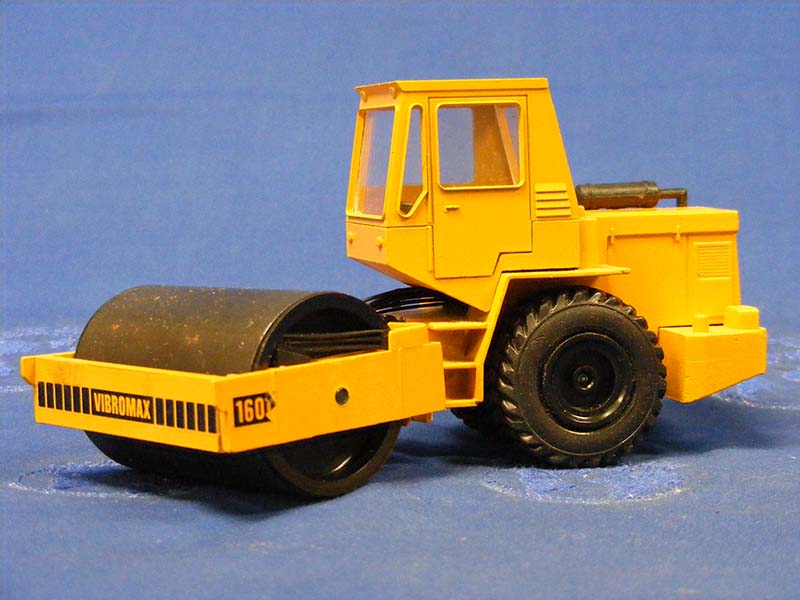 Rodillo Compactador Vibromax 1601 Escala 1:35 (Modelo Descontinuado)