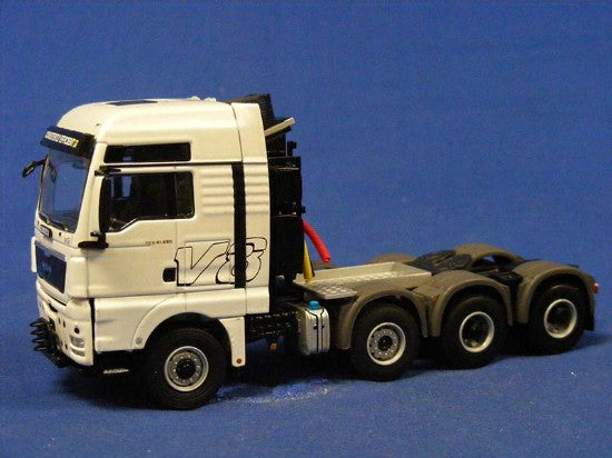 Tracto MAN TGX 8x6 Escala 1:50