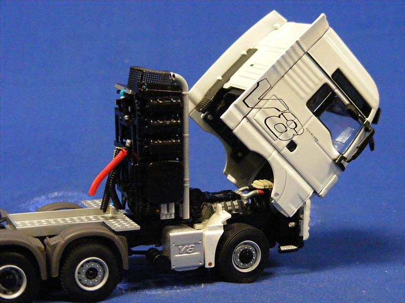 Tracto MAN TGX 8x6 Escala 1:50