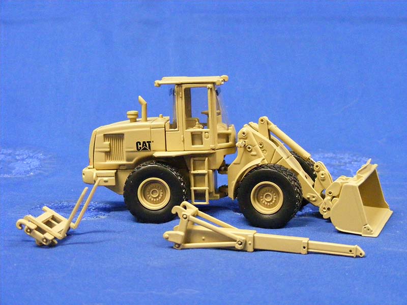 Cargador De Ruedas Militar  924H Escala 1:50 (Modelo Descontinuado)