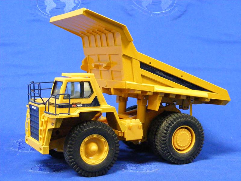 Camión Minero Komatsu HD785 Escala 1:45 (Modelo Descontinuado)