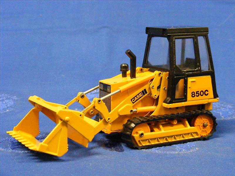 Tractor De Orugas Case 850C Escala 1:35 (Modelo Descontinuado)