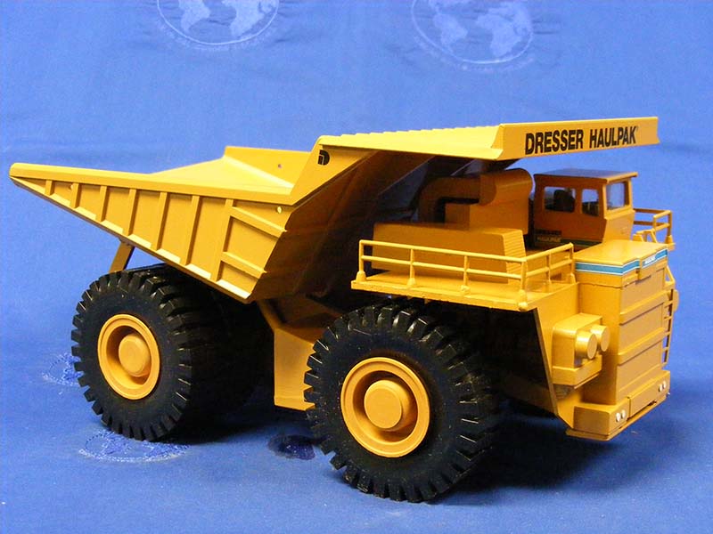 Camión Minero Dresser Haulpak 685E Escala 1:50 (Modelo Descontinuado)