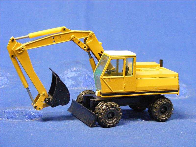 Excavadora De Ruedas Zeppelin 214 Escala 1:50 (Modelo Descontinuado)
