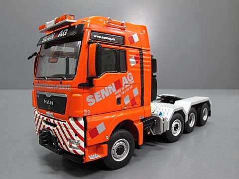 01-1084 Tracto Camión MAN TGX 8x6 Escala 1:50 (Modelo Descontinuado) - KATZER