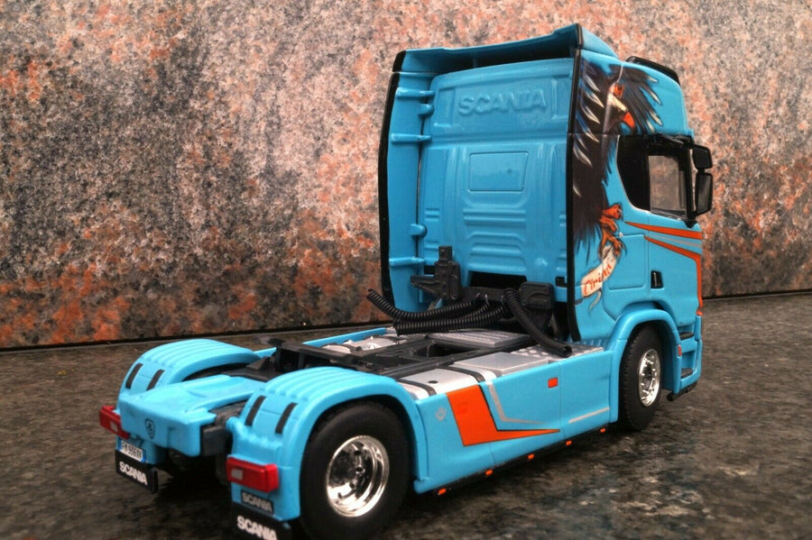 01-2265 Tracto Scania R CS20H Cirioni Escala 1:50 (Modelo Descontinuado) - KATZER