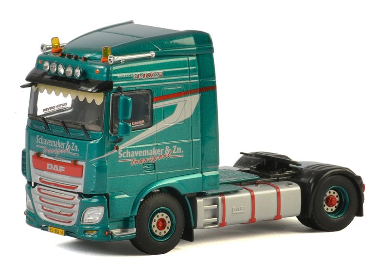 01-2477 Tracto DAF XF SC Schavemaker Escala 1:50 (Pre-Venta) - KATZER
