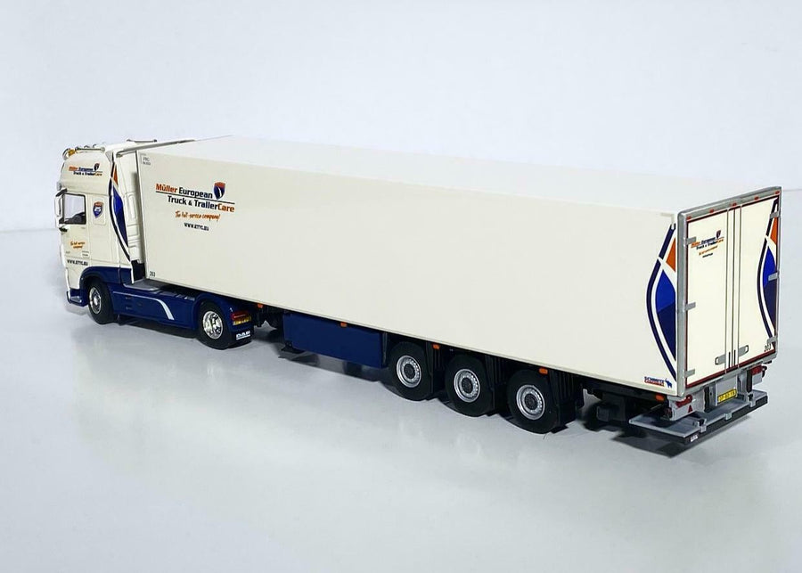 01-2479 Tráiler Meetc DAF XF Space Cab 4X2 MY2017 Escala 1:50 (PRE-VENTA) - KATZER
