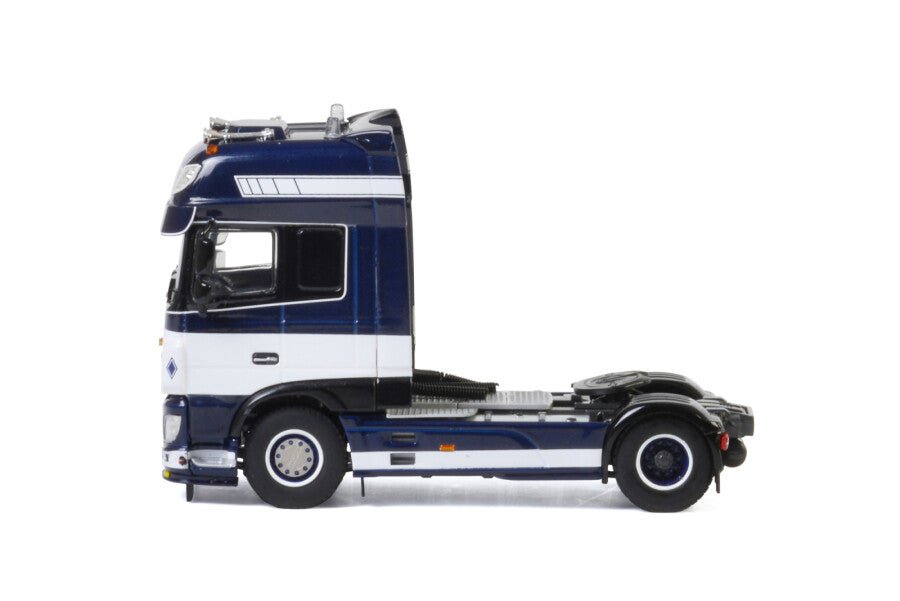 01-2728 Tracto Daf XF 4x2 D.Van Nierop Escala 1:50 - KATZER
