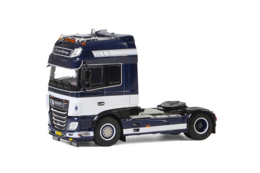 01-2728 Tracto Daf XF 4x2 D.Van Nierop Escala 1:50 - KATZER