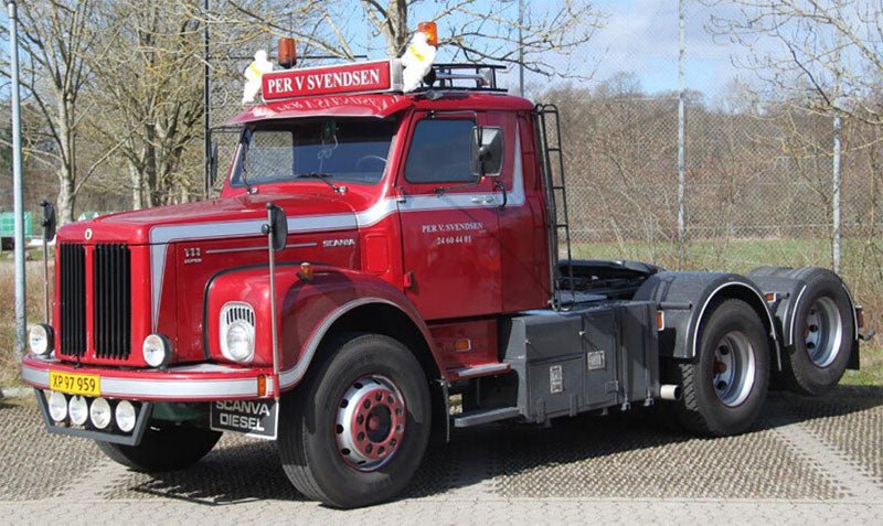 01-3416 Tracto Scania L110 Per V. Svendsen Escala 1:50 (Pre Venta) - KATZER