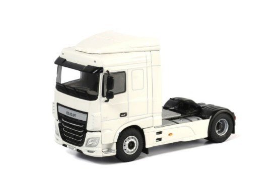03-1127 Tracto DAF NEW XF SC 4x2 Escala 1:50 (Modelo Descontinuado) - KATZER