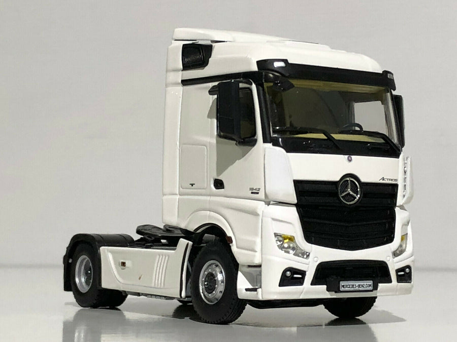03-2010 Tracto Mercedes Benz Actros MP4 Escala 1:50 - KATZER