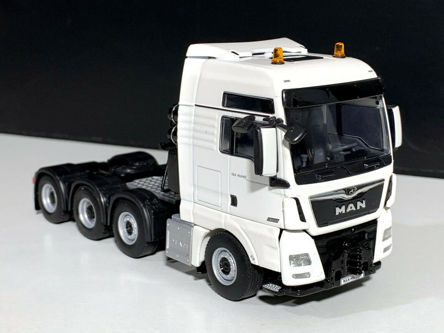 03-2026 Tracto Man TGX XXL Euro 6C Facelift 8X4 Escala 1:50 (Pre-Venta) - KATZER