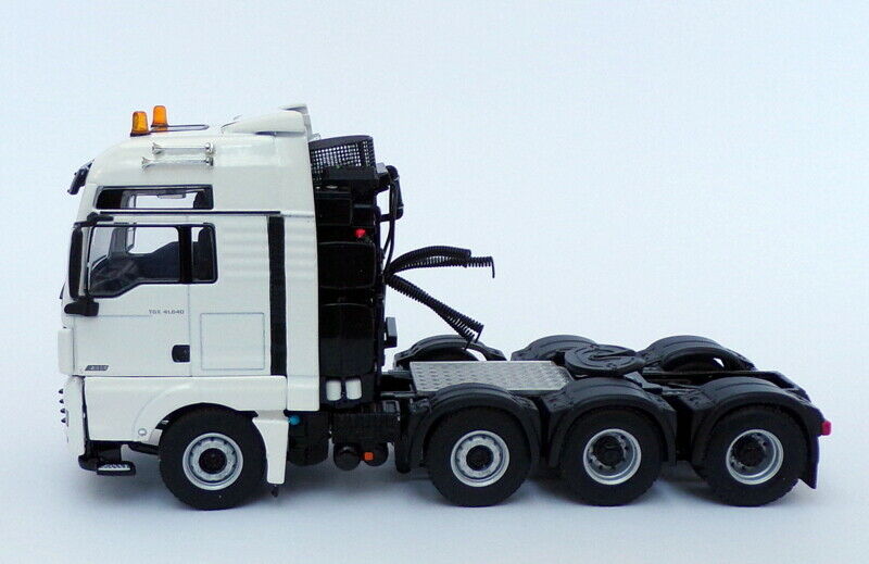 03-2026 Tracto Man TGX XXL Euro 6C Facelift 8X4 Escala 1:50 (Pre-Venta) - KATZER