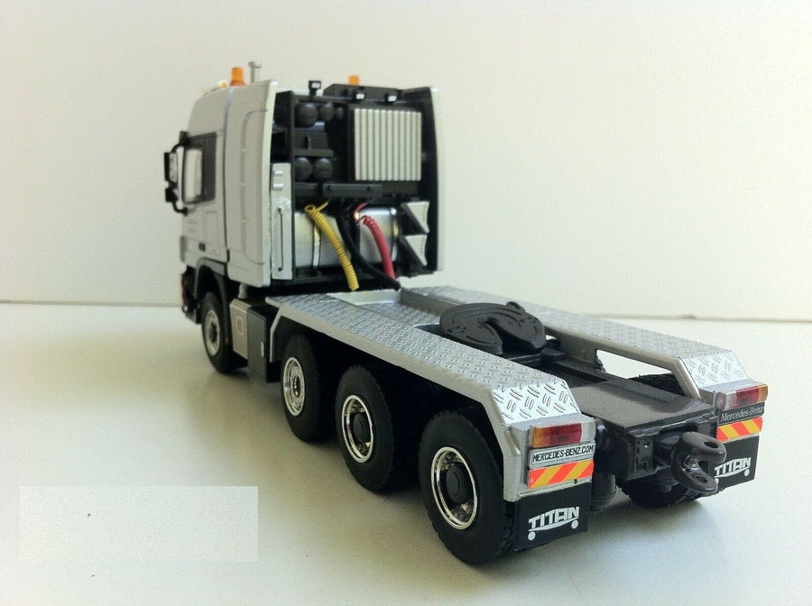 04-1016 Tracto Camión Mercedes Actros 8X6 Escala 1:50 (Pre-Venta) - KATZER