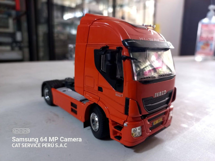 04-1158 Tracto Iveco Stralis HI-WAY 4x2 Escala 1:50 (Modelo Descontinuado) - KATZER