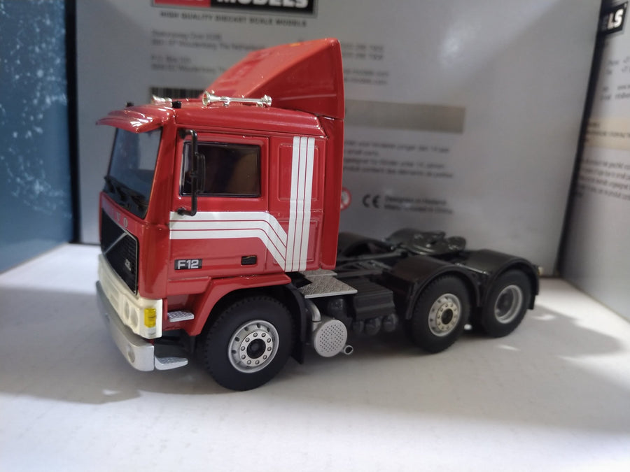 04-2013 Tracto Camión Volvo F12 6X2 Escala 1:50 - KATZER